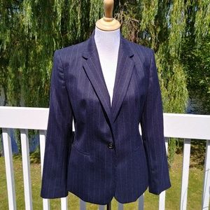 NWOT. Chaps Pinstripe Blazer 10